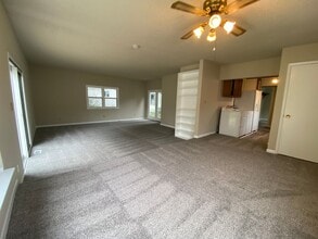 4241 NE 7th St in Des Moines, IA - Building Photo - Building Photo