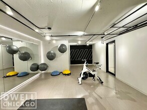 2600 N Clark St, Unit 1 in Chicago, IL - Building Photo - Building Photo