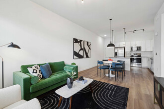Residences of Highland in Hialeah, FL - Building Photo - Building Photo