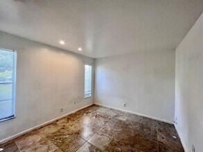 1270 Jeronimo Dr in Naples, FL - Building Photo - Building Photo