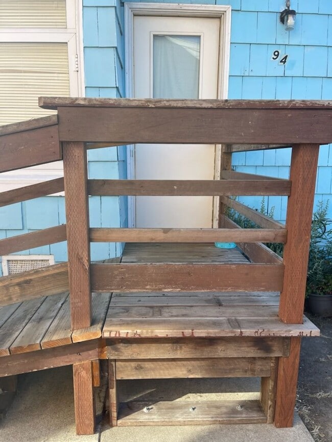 940-942 Easton Ave in San Bruno, CA - Building Photo - Building Photo