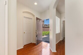 633 Sumner Way in Oceanside, CA - Building Photo - Building Photo