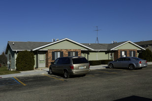 Sparta Townhouses in Sparta, MI - Foto de edificio - Building Photo