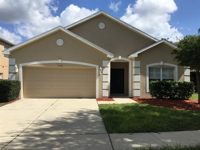 11160 Creek Haven Dr in Riverview, FL - Building Photo