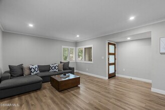 32140 Watergate Rd in Westlake Village, CA - Building Photo - Building Photo