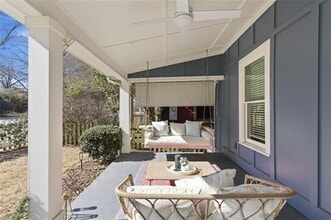 1030 Kirkwood Ave SE in Atlanta, GA - Foto de edificio - Building Photo