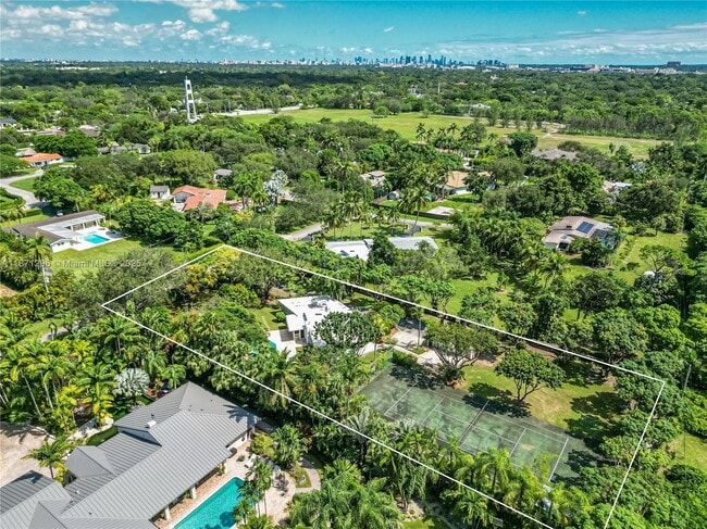 7500 SW 75th St in Miami, FL - Building Photo - Building Photo