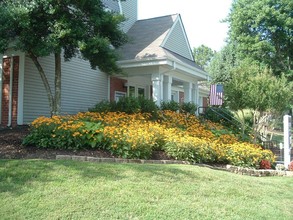 Cross Creek Apartments in Richmond, VA - Building Photo - Building Photo