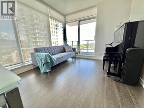 6538 Nelson Ave in Burnaby, BC - Building Photo - Building Photo