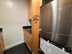 Fourth Avenue, Unit 12J in New York, NY - Building Photo - Building Photo