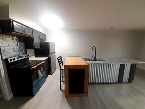 33 Osage Ridge Rd in Lake Ozark, MO - Building Photo - Building Photo