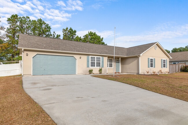 274 Parnell Rd in Hubert, NC - Building Photo - Building Photo