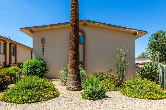 4848 N Woodmere Fairway in Scottsdale, AZ - Building Photo - Building Photo