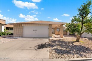 8037 N 40th Ave in Phoenix, AZ - Building Photo