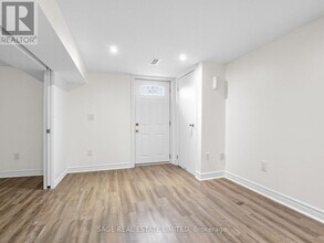 321 Lauder Ave in Toronto, ON - Building Photo - Building Photo