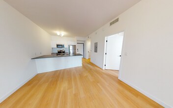 1317 NE 110th Ter, Unit A4 in Miami, FL - Building Photo - Building Photo