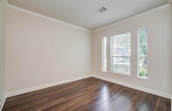 2210 Waters Edge Ln in League City, TX - Building Photo - Building Photo