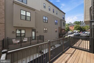 5548 Topaz Ln in Bethesda, MD - Building Photo - Building Photo