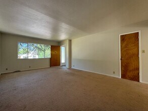 510 Nevada St in Susanville, CA - Building Photo - Building Photo