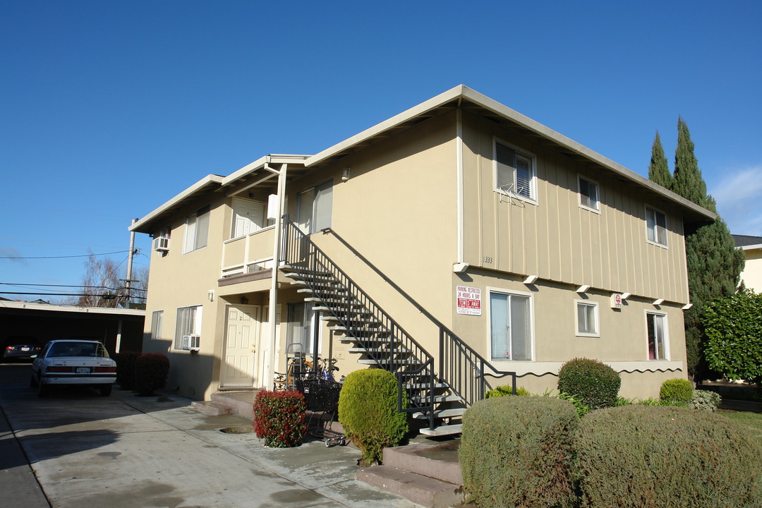 1333 San Tomas Aquino Pky in San Jose, CA - Building Photo