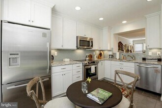 35 Fendall Ave in Alexandria, VA - Foto de edificio - Building Photo