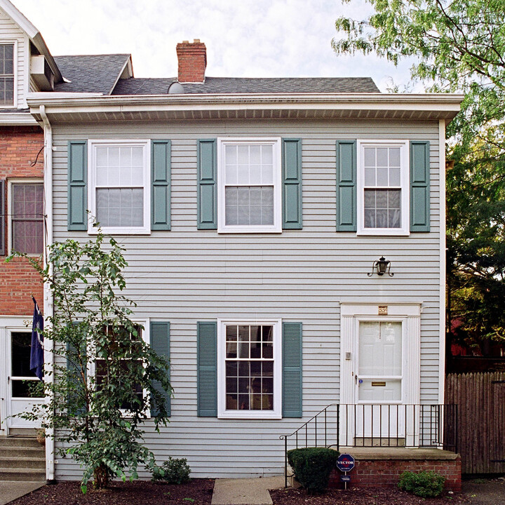 334 Denniston St in Pittsburgh, PA - Building Photo