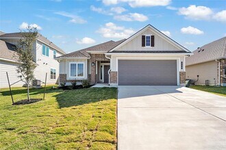 250 Boatright Blvd in Jarrell, TX - Building Photo - Building Photo