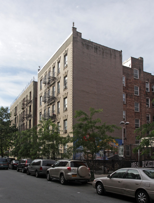 552-554 W 186th St in New York, NY - Foto de edificio - Building Photo