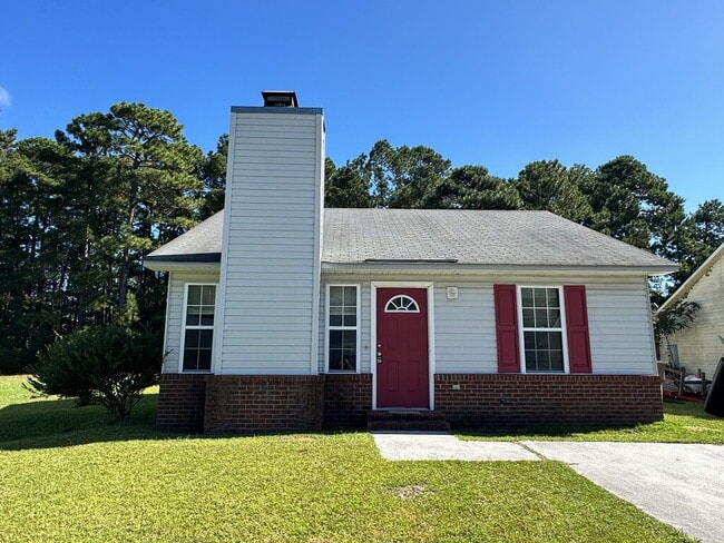 property at 204 Live Oak Ct
