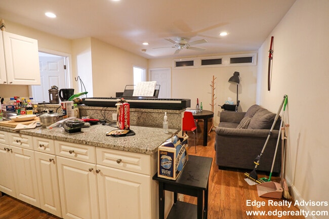 56 Egmont St in Brookline, MA - Building Photo - Building Photo