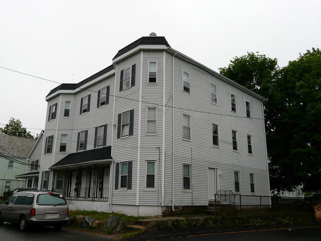 10 Baxendale Ave in Brockton, MA - Building Photo - Building Photo