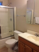 1937 Skyhill Pl in Escondido, CA - Building Photo - Building Photo