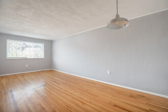 2507 S Big Bend Blvd in Maplewood, MO - Building Photo - Building Photo