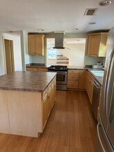173R Maple Ave, Unit 173R Maple Ave Barrington in Barrington, RI - Building Photo - Building Photo