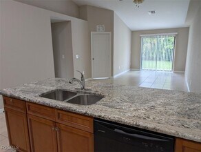4712 SE 4th Pl in Cape Coral, FL - Building Photo - Building Photo