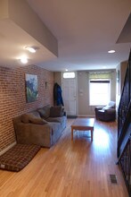 512 S Montford Ave in Baltimore, MD - Building Photo - Building Photo