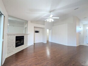 1145 Freeboard Blvd in Pensacola, FL - Building Photo - Building Photo