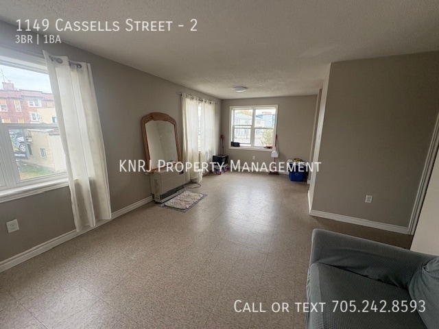1149 Cassells St in North Bay, ON - Building Photo - Building Photo