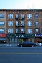 6655 Fresh Pond Rd in Flushing, NY - Building Photo