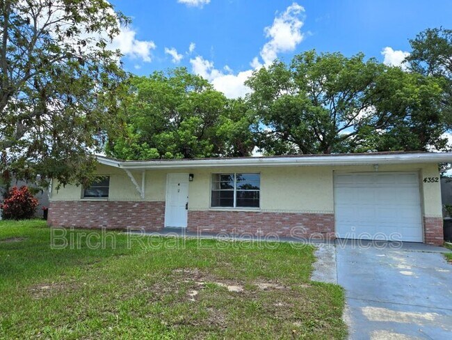 property at 4352 Shoreline Dr