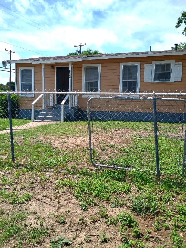 property at 1 Sterling St