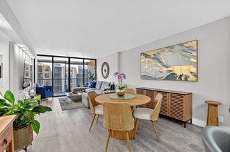 20 Royal Palm Way in Boca Raton, FL - Building Photo - Building Photo