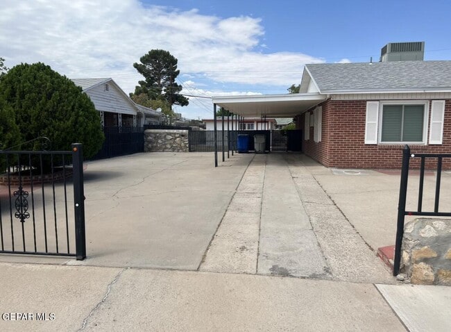 6447 Navajo Ave in El Paso, TX - Building Photo - Building Photo