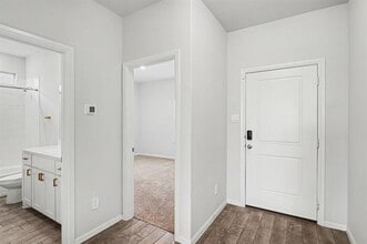 8460 Big Apple Dr in Fort Worth, TX - Building Photo - Building Photo