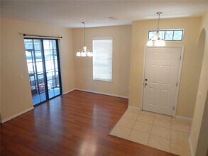 16618 Kingletside Ct in Fish Hawk, FL - Foto de edificio - Building Photo