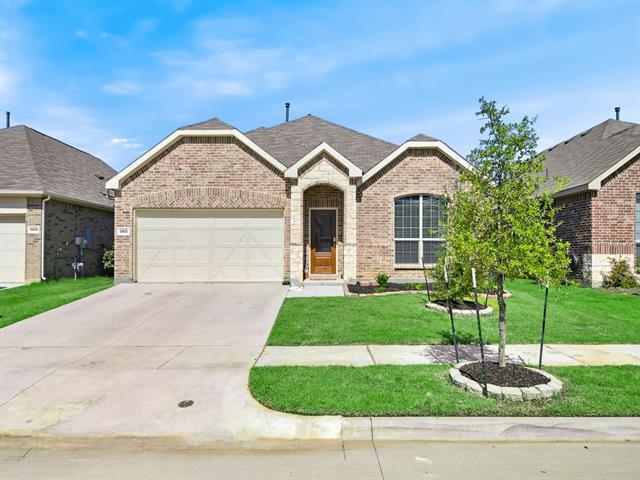 3413 Kingsview Dr in Denton, TX - Foto de edificio