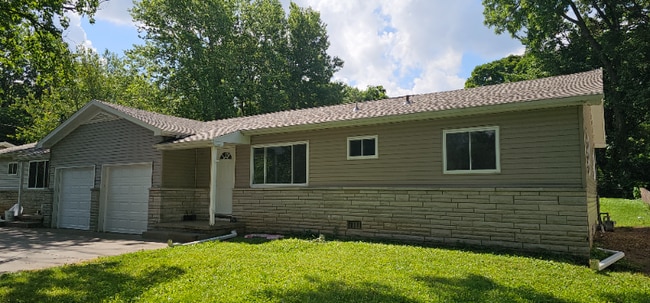 property at 2854 E Lombard St