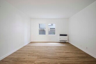 8748.5 Belford Ave in Los Angeles, CA - Building Photo - Building Photo