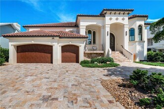 18291 Deep Passage Ln in Fort Myers Beach, FL - Building Photo - Building Photo