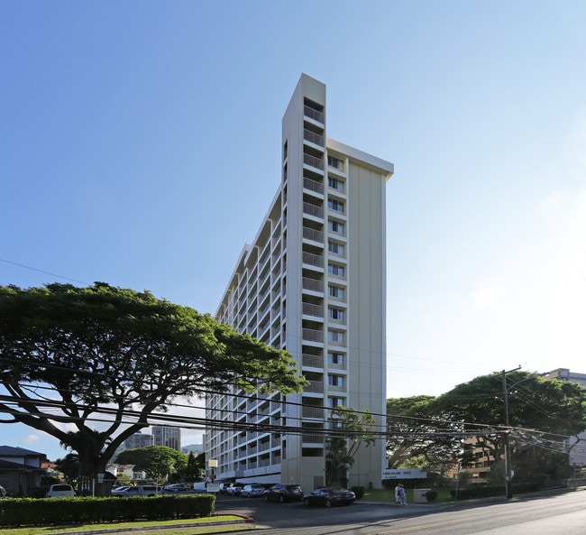 Malulani Hale in Honolulu, HI - Foto de edificio - Building Photo